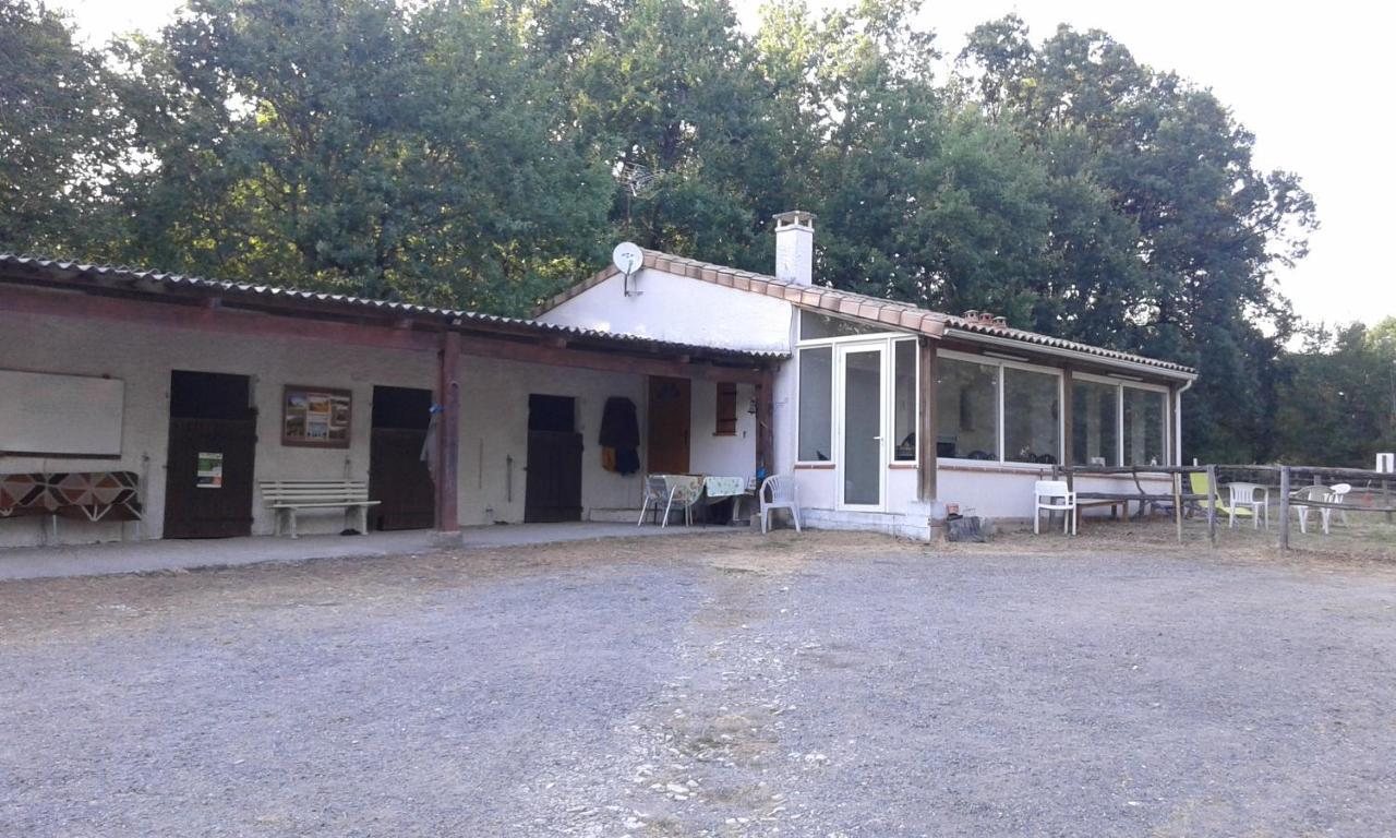 Ferme Equestre Des Abrons Villa Pailloles Екстериор снимка